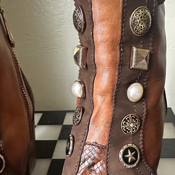 Brown Leather and snake skin elegant Cuadra Ankle Boots - Picture 2 of 5